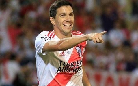 River se cruza con Banfield en busca de otra final ante Boca, la primera con Demichelis DT