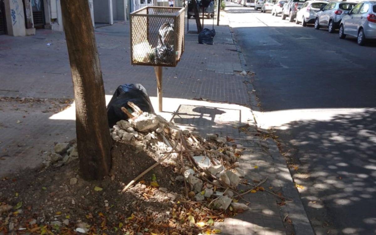 Se multiplican los montículos de escombros en una cuadra de El Mondongo