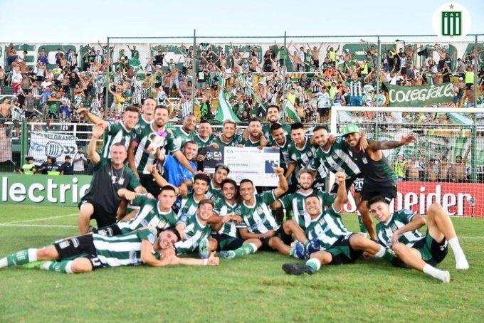 Excurio, sin técnico y con un jugador más, sigue en la Copa Argentina