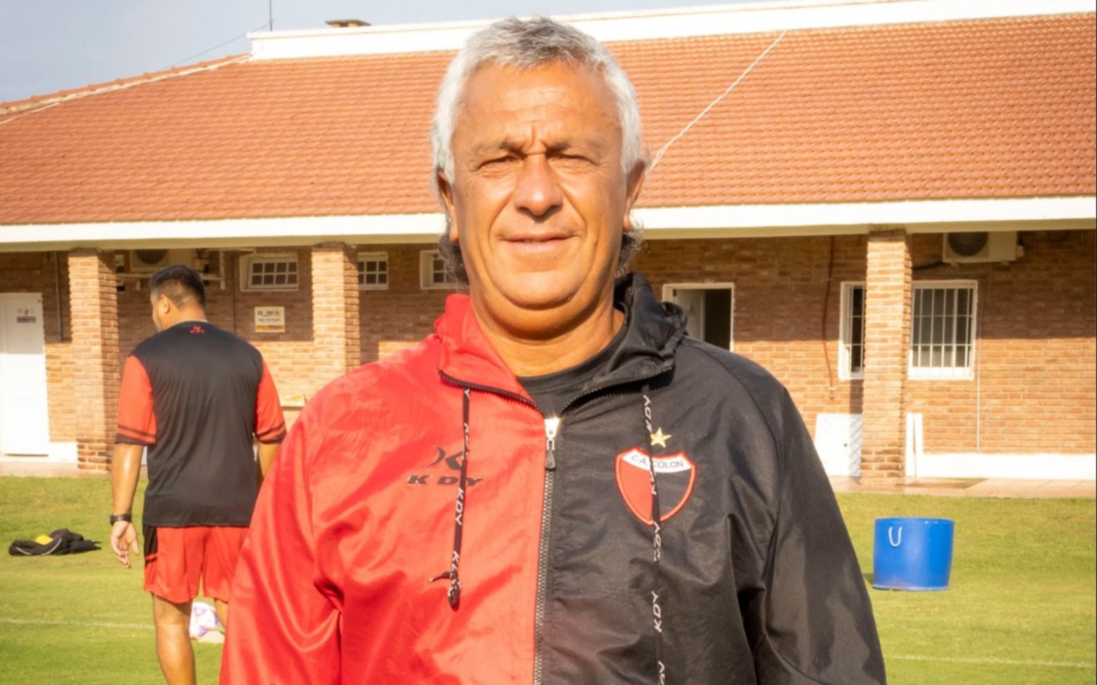 Pipo Gorosito asumió en Colón: "Me gusta el pescado, la cumbia, la cerveza y soy negro"