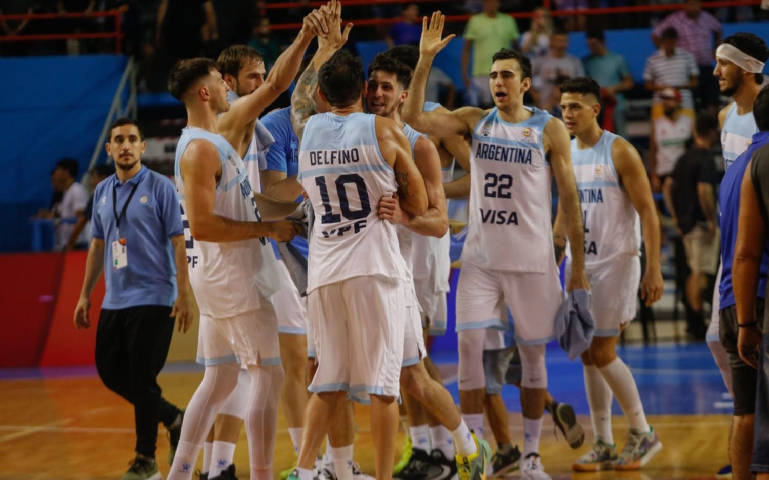 Argentina quedó cerca del Mundial de básquet: le ganó a Canadá por 83 a 72