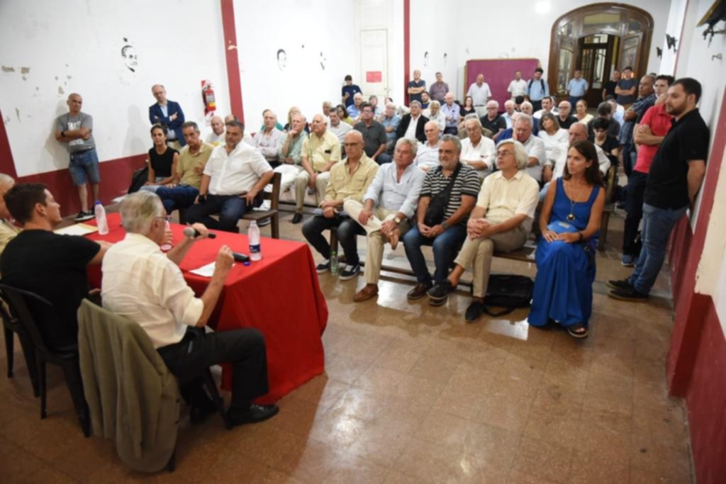 Emotivo homenaje de la UCR a Antonio Tróccoli