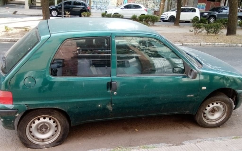 El misterio en 13 y 62 por el auto abandonado