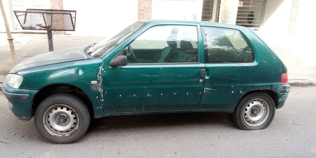 Reclamos por auto “abandonado” en 13 entre 61 y 62