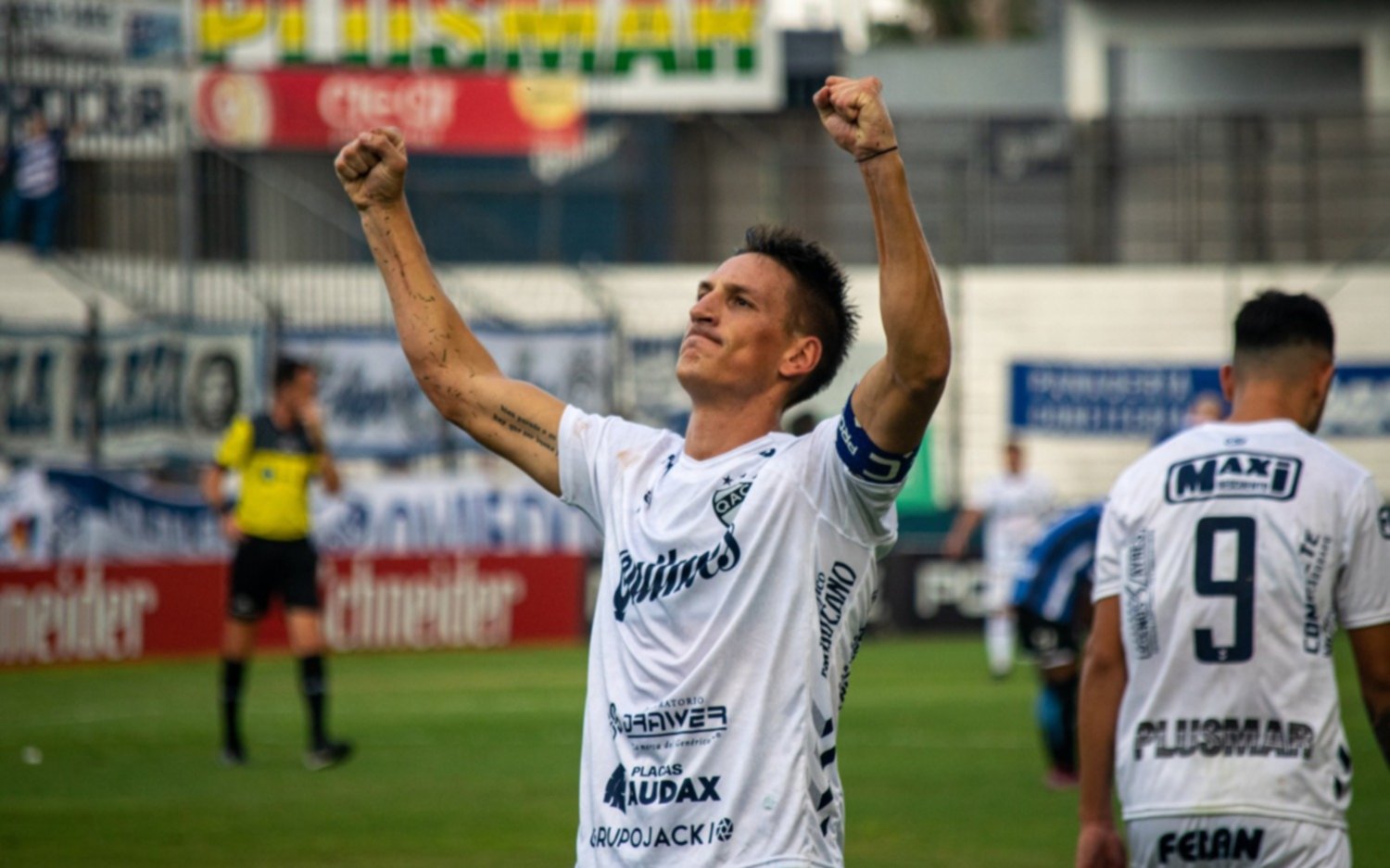 Quilmes sigue con la espuma arriba