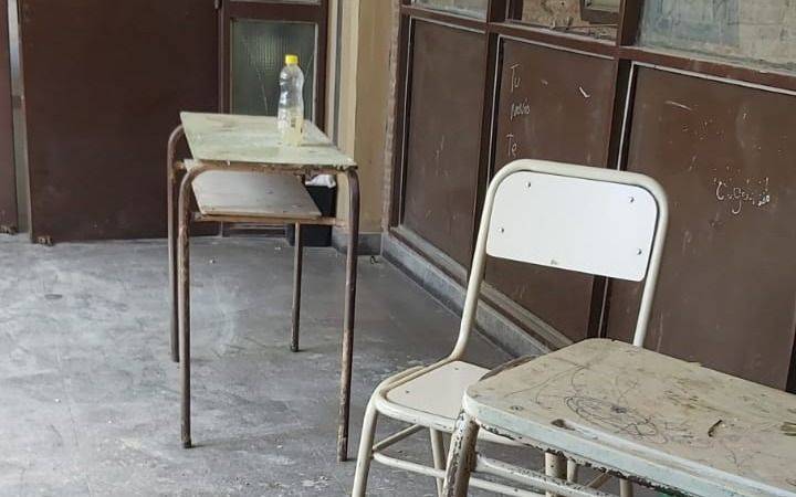 En la Secundaria de 9 y 38 piden urgentes refacciones