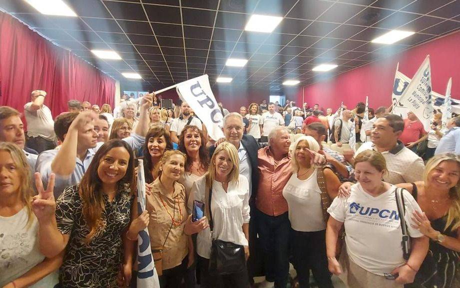 Alak estuvo en un plenario de UPCN