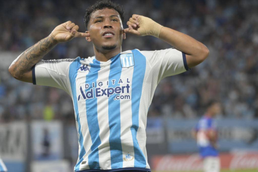 Racing se floreó ante el Tigre de Gorosito