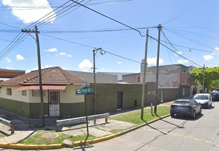 Rompieron un portón y desvalijaron la vivienda de una vecina en El Dique