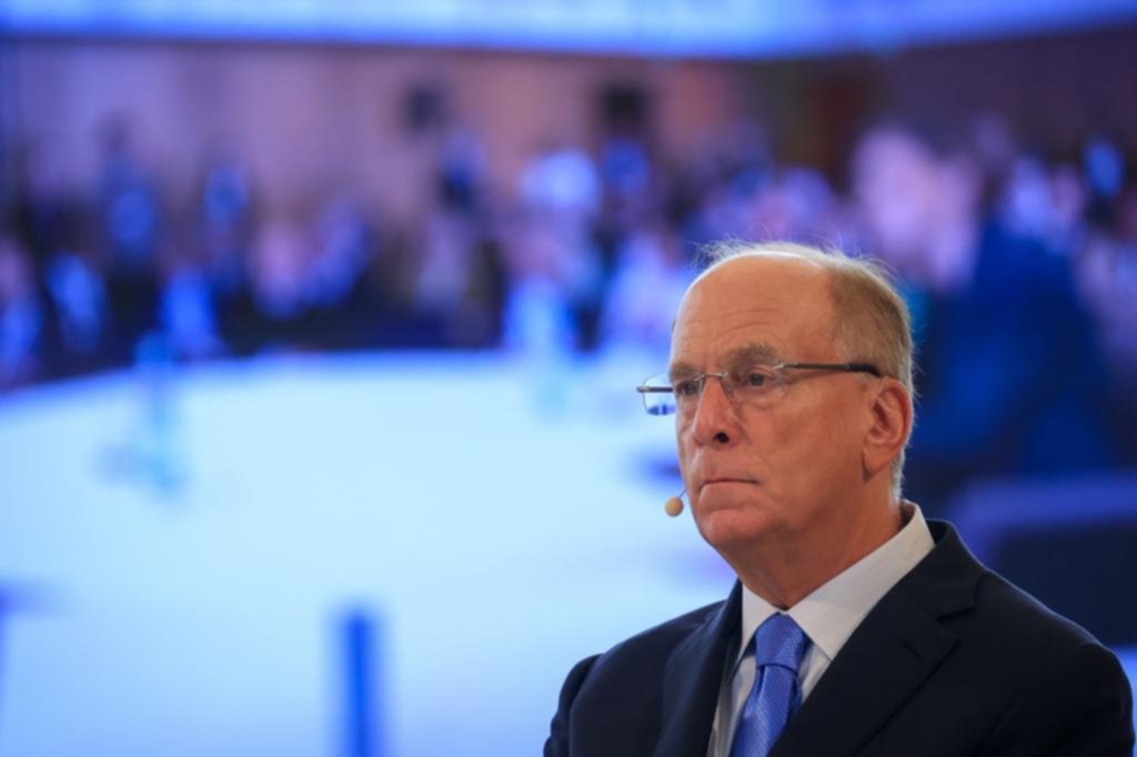 Milei habló con el CEO de BlackRock, que anunció un visita al país en mayo