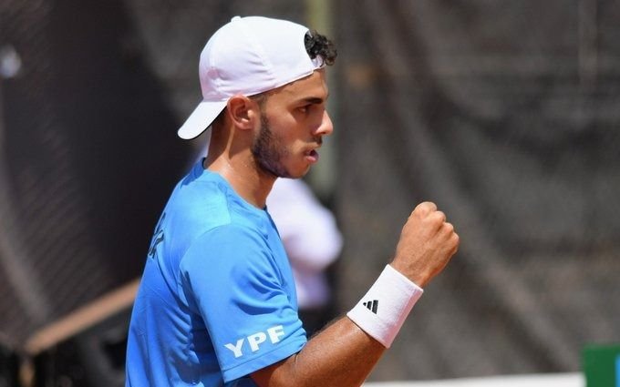 Francisco Cerúndolo le dio el primer punto a Argentina en la serie ante Kazajistán en Rosario