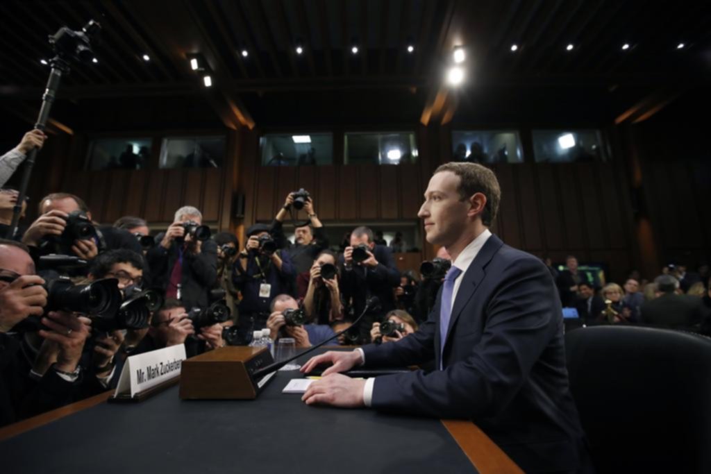 Facebook, la red social que “revolucionó” al mundo, cumple 20 años