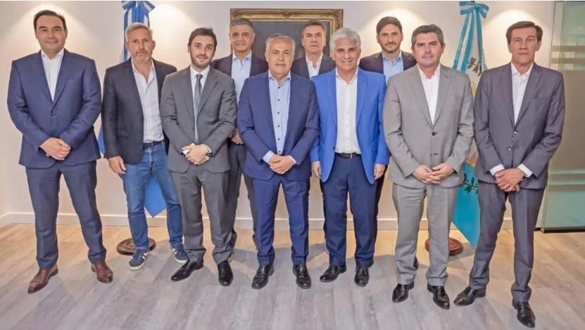 Gobernadores que se sienten víctimas de una venganza, malestar y gran preocupación
