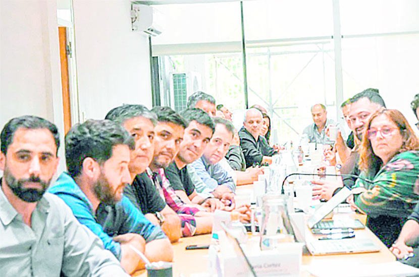 Los estatales recibirían un aumento en marzo