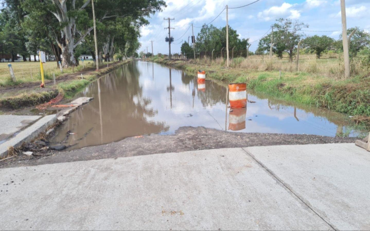 Vecinos en Gorina reclaman por una obra paralizada: "Estamos aislados"