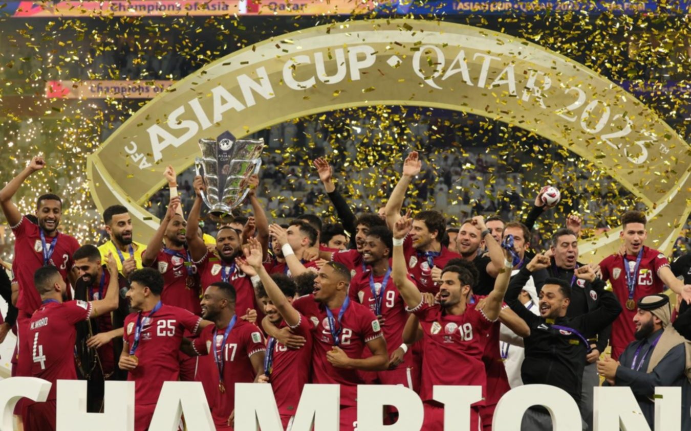 Qatar, envuelto en polémica, es el bicampeón de Asia