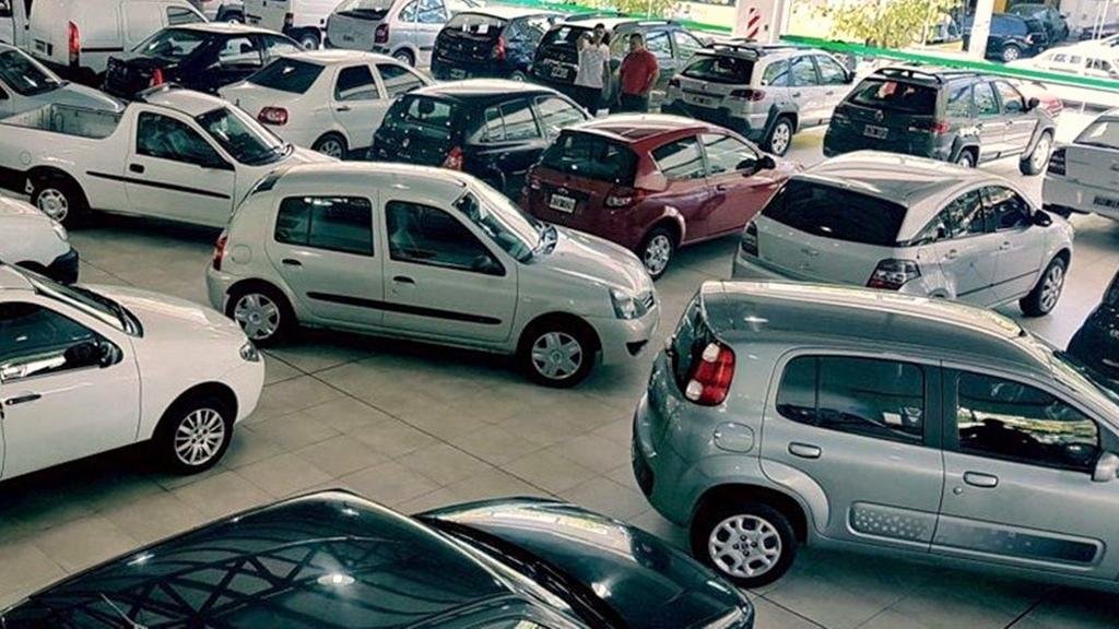 La venta de autos usados cayó menos que lo esperado