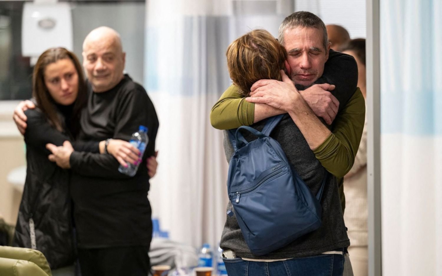 Así fue el reencuentro de los rehenes argentinos con sus familias liberados por Israel en Franja de Gaza
