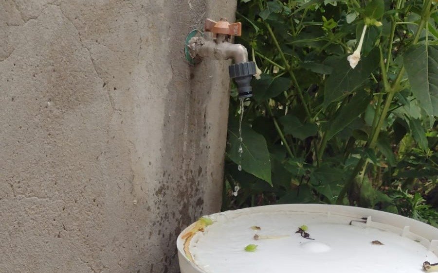 Sin luz y sin agua: varios puntos de La Plata siguen perjudicados por falta de servicios