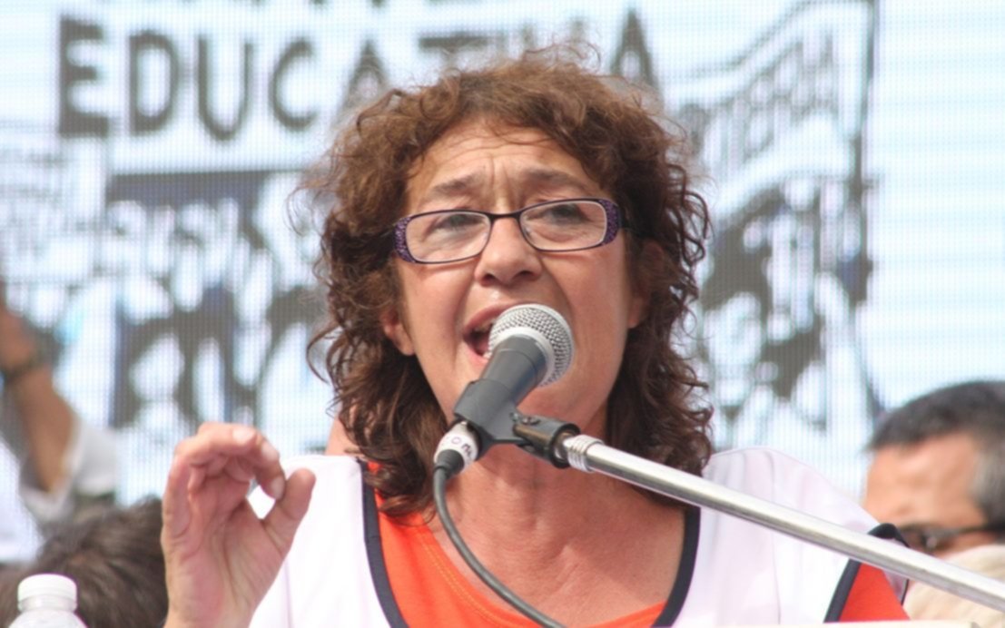 Gremio docente le pidió a Milei que "recapacite" para evitar un complicado inicio de clases