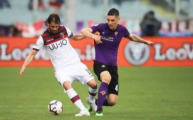 Bologna y Fiorentina, quienes vienen de ganar por goleada, se miden por la Liga italiana