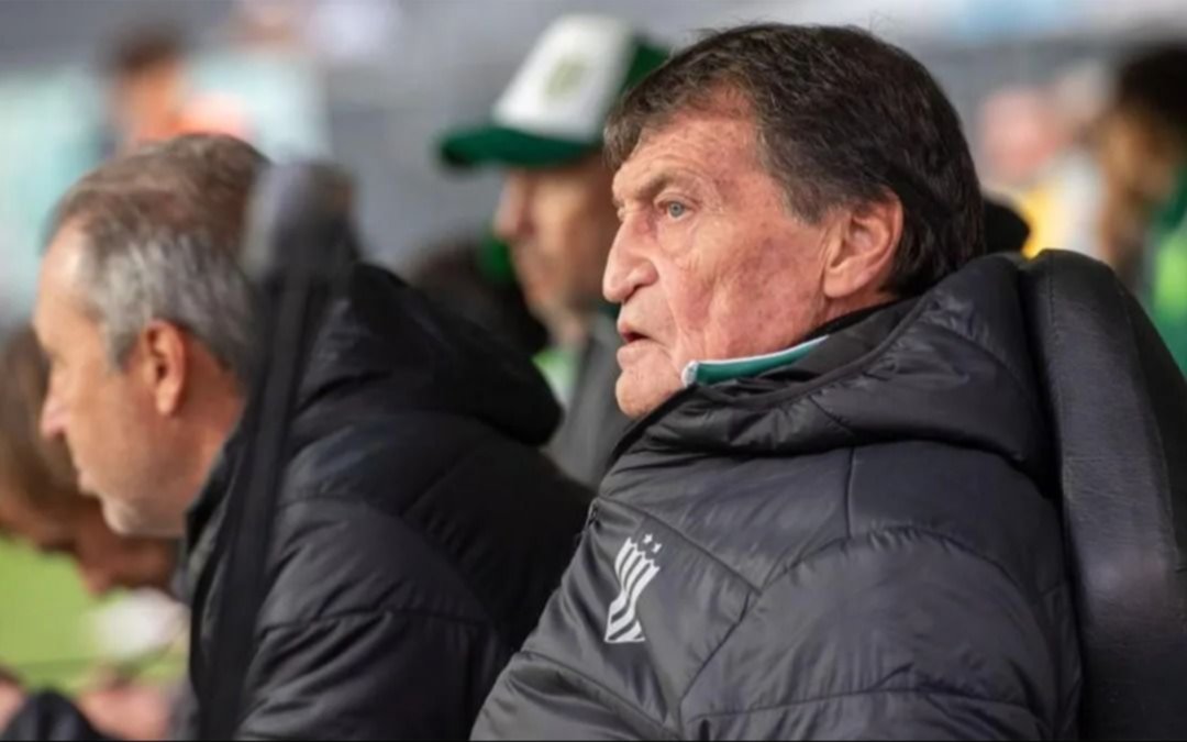 Banfield no puede enderezar el rumbo