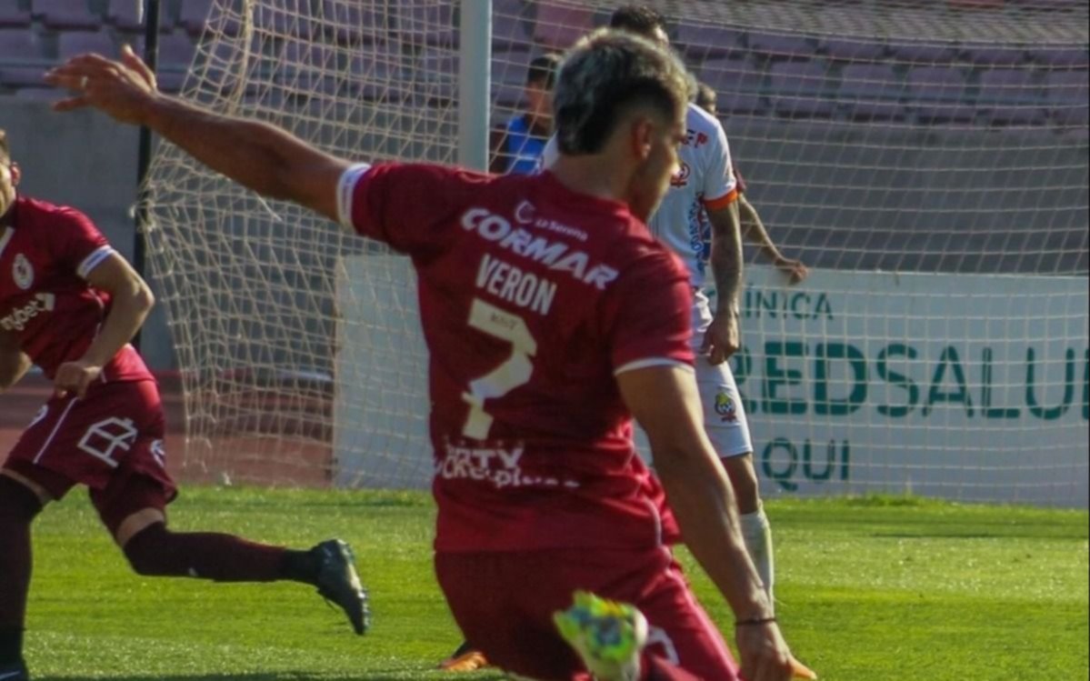 Una dura lesión para Deian Verón en Chile