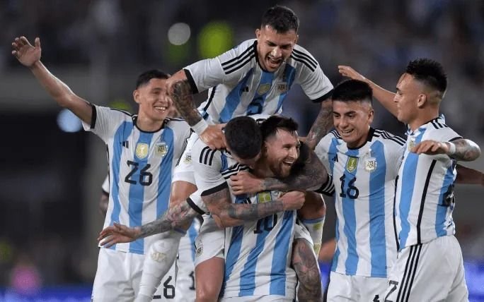 La selección argentina sigue en lo más alto del ranking FIFA