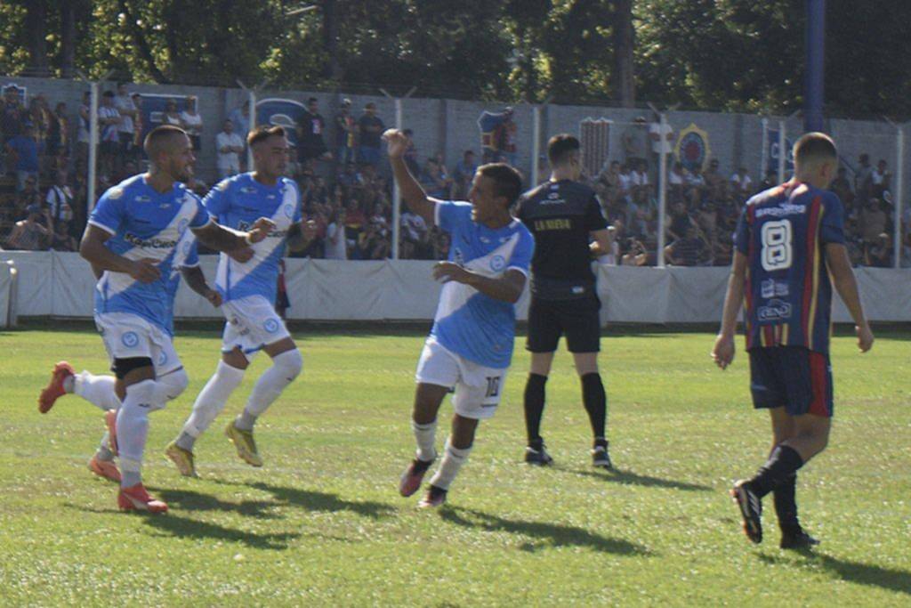 San Carlos se juega una parada brava en Burzaco