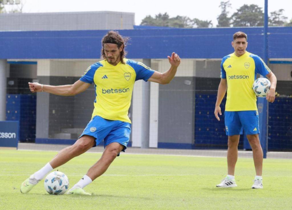 Martínez optaría por jugar con línea de tres