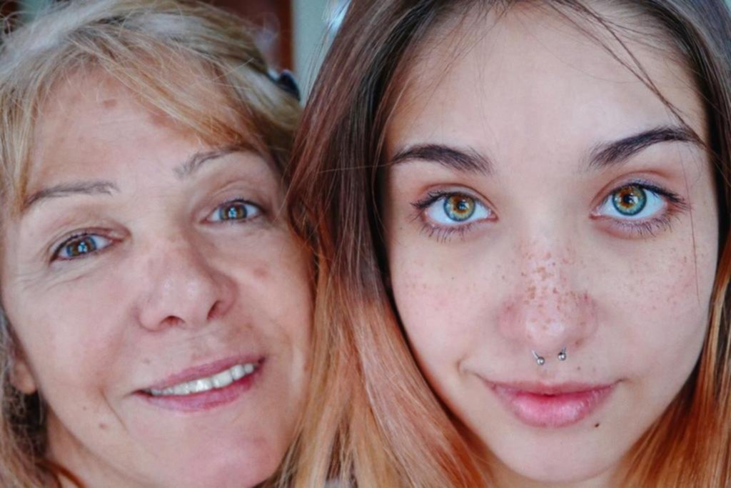 Dicen que Aníbal Fernández sale con la madre de Becerra