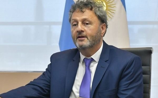 Rechazan la posibilidad de fijar el salario mínimo a través de un decreto