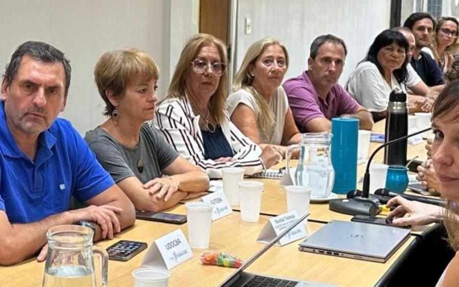 Provincia: cómo quedan los sueldos de docentes y estatales bonaerenses con la paritaria de febrero