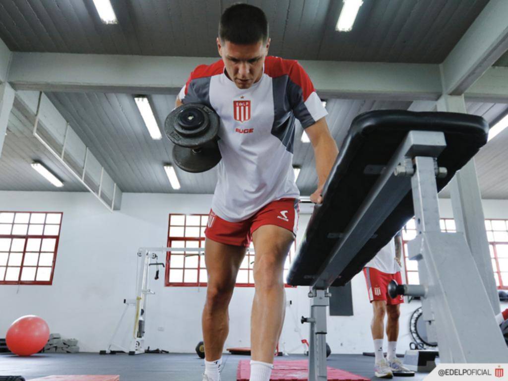 Guido Carrillo se reencontró con la redonda y le apunta al clásico