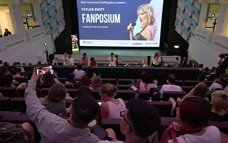 De la música a la cultura: un simposio de 400 ponencias analiza el “boom” de Taylor Swift
