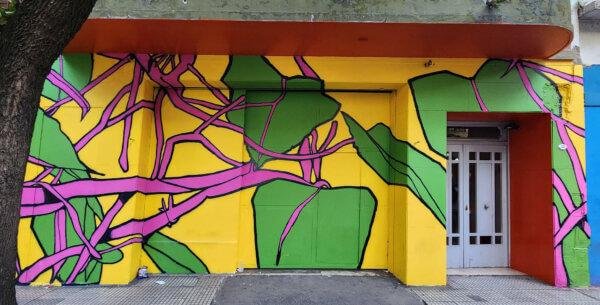 Arte urbano: los colores dan vida a las fachadas del barrio porteño de Abasto
