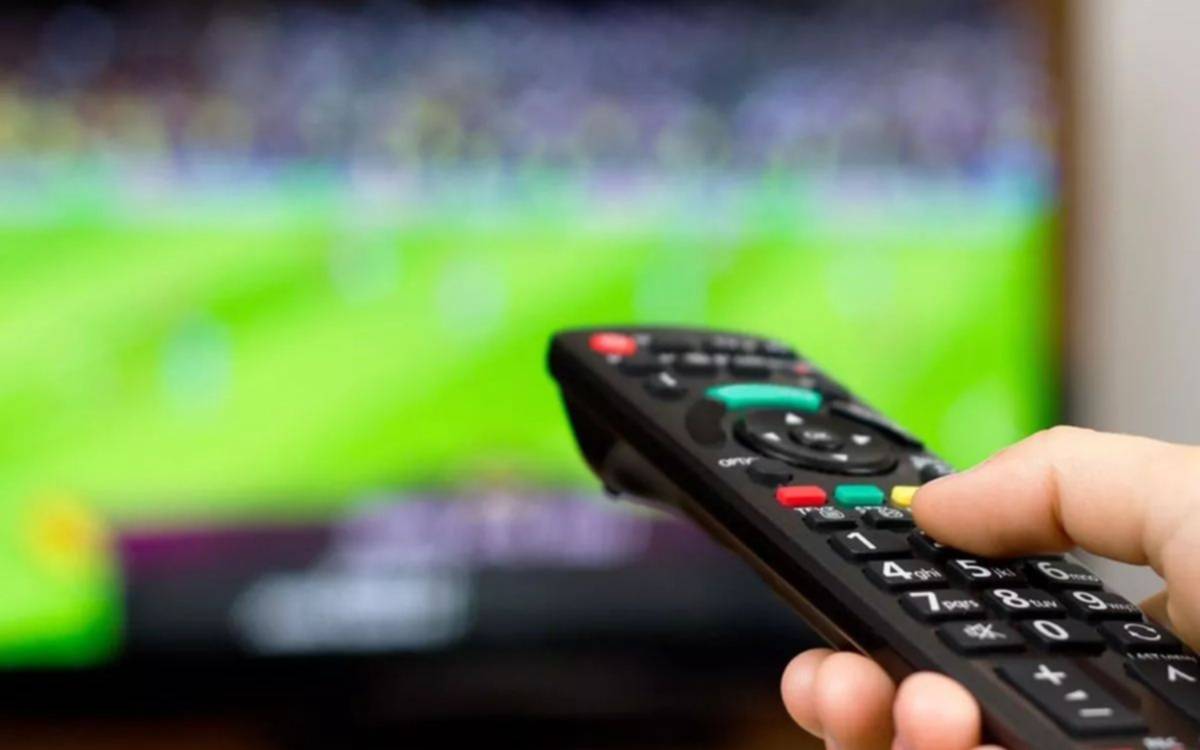 La agenda deportiva del domingo: partidos, horarios y TV