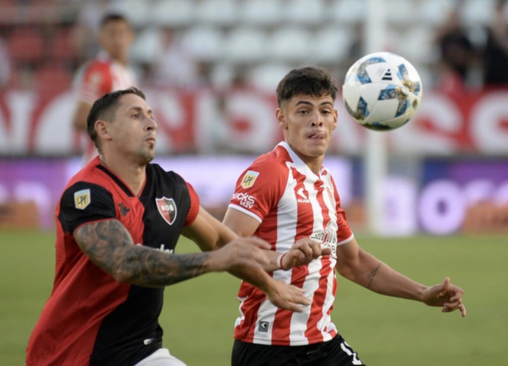 El DT metió un volantazo que fue clave en el partido