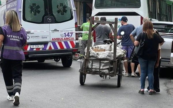 Murió ciclista arrollado por un colectivo en pleno Quilmes