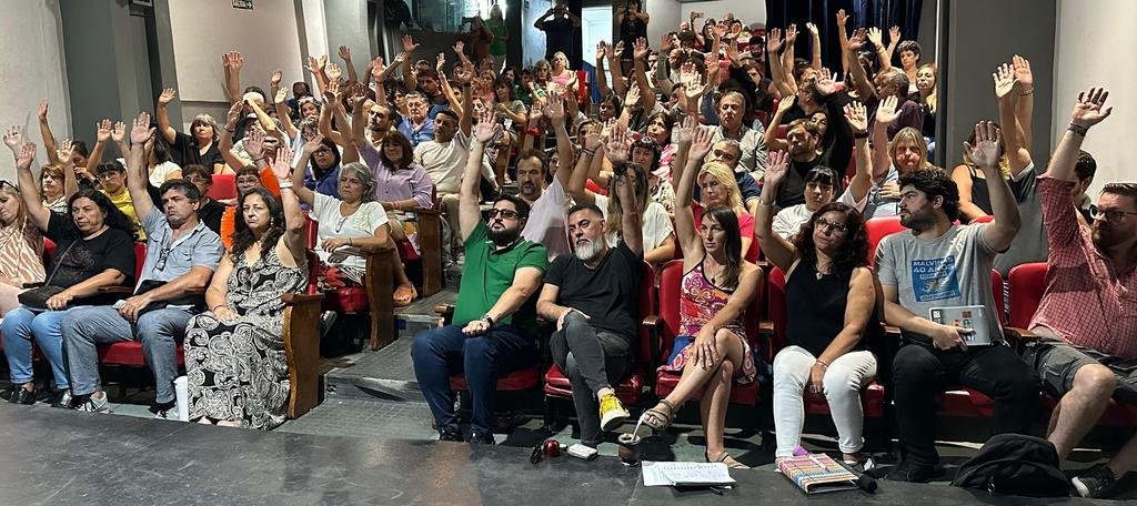 Los gremios docentes aprobaron el aumento