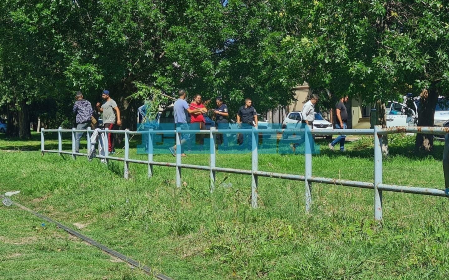 Denuncian intento de usurpación de un predio del ferrocarril en Tolosa y hay preocupación