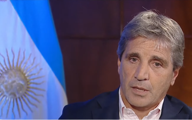 Caputo aseguró que la jubilación mínima llegará a $205.000 con el bono