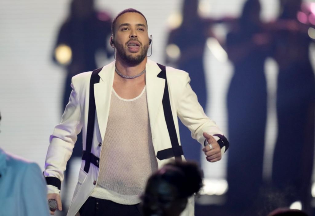 “Llamada perdida”: Prince Royce volvió a las bateas a pura bachata