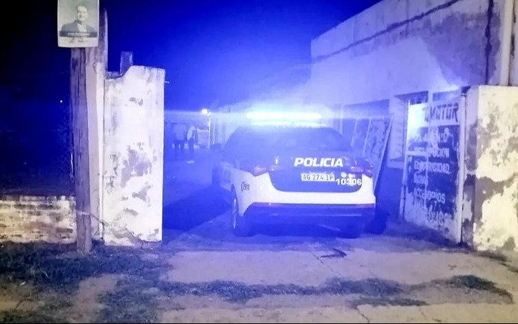 Horror en Córdoba: mató de un balazo a su hija en un gimnasio y se suicidó