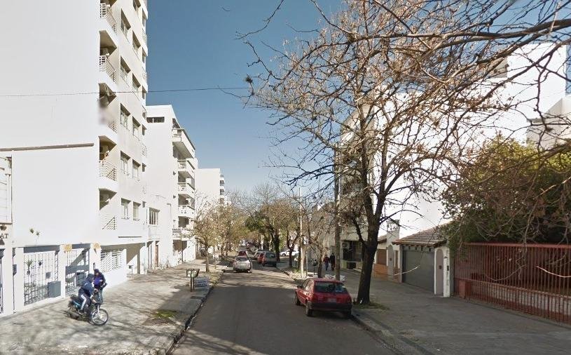 Iba al trabajo, lo asaltaron y terminó en el hospital