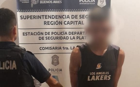Otra vez problemas con "los trapitos" en el Centro: tres detenidos