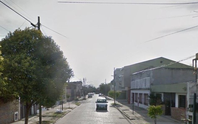 Tolosa: motochorros atacaron a una mujer y la arrastraron varios metros