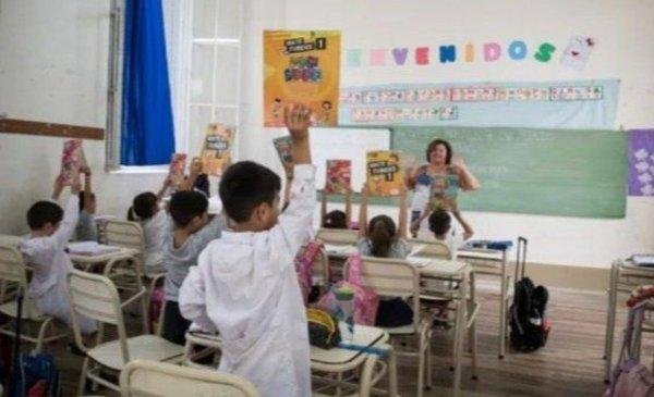 La Provincia habla con los gremios para garantizar el inicio de clases