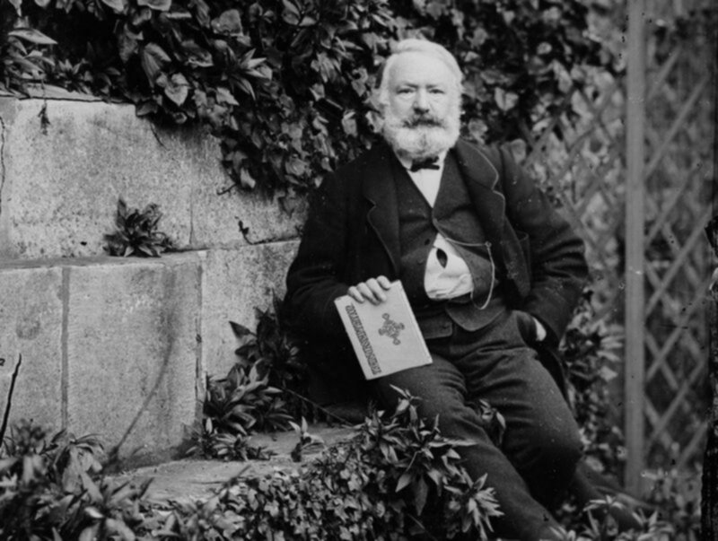 Se cumplen 222 años del natalicio de Víctor Hugo, creador de una obra monumental