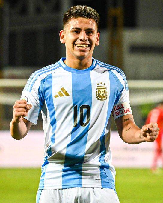El Sub 20, por el primer lugar en el grupo